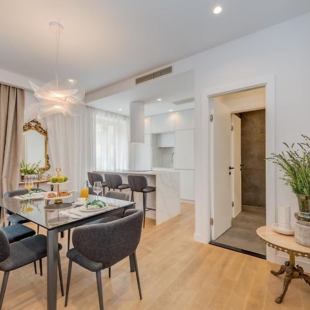 Top Location! Spacious Lux Apartment -5 Min From Beach & Centre Split Bagian luar foto