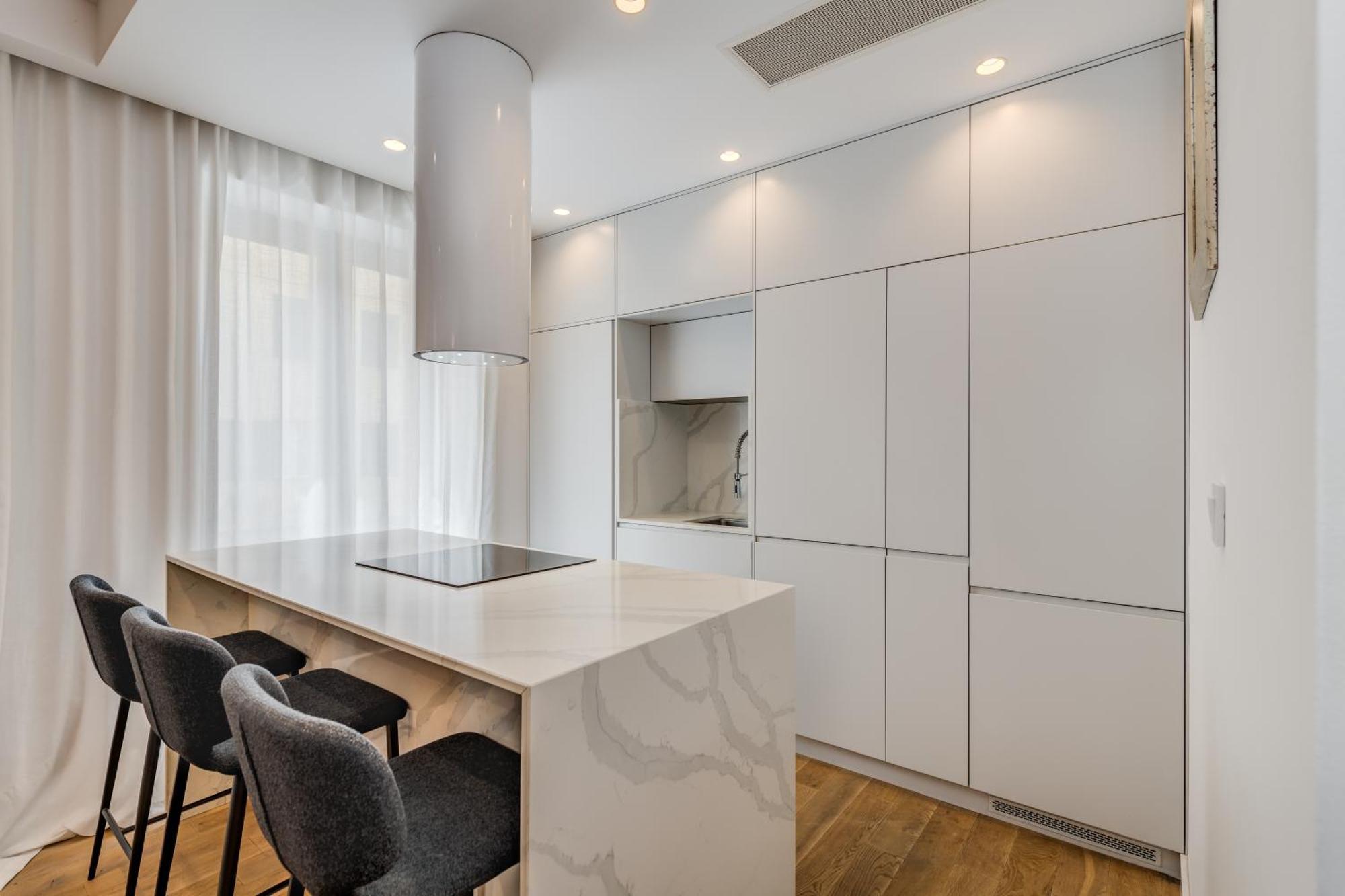 Top Location! Spacious Lux Apartment -5 Min From Beach & Centre Split Bagian luar foto