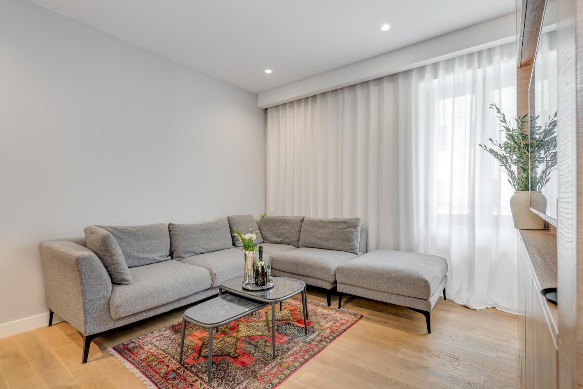 Top Location! Spacious Lux Apartment -5 Min From Beach & Centre Split Bagian luar foto